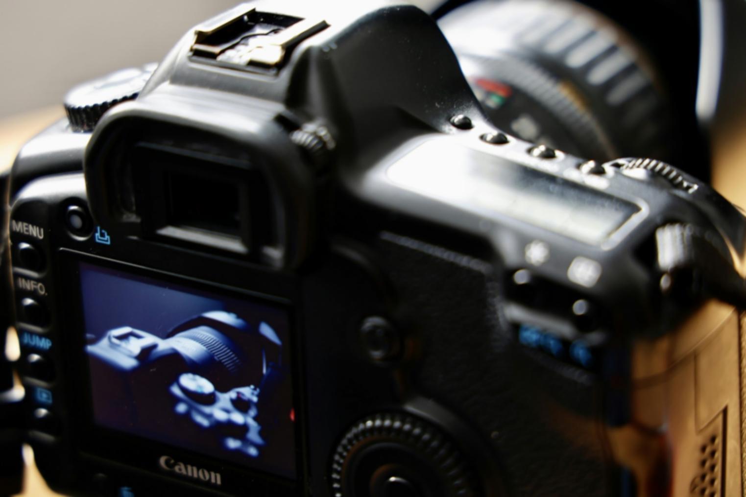 Studio di editing video professionale moraliquenva a Bari